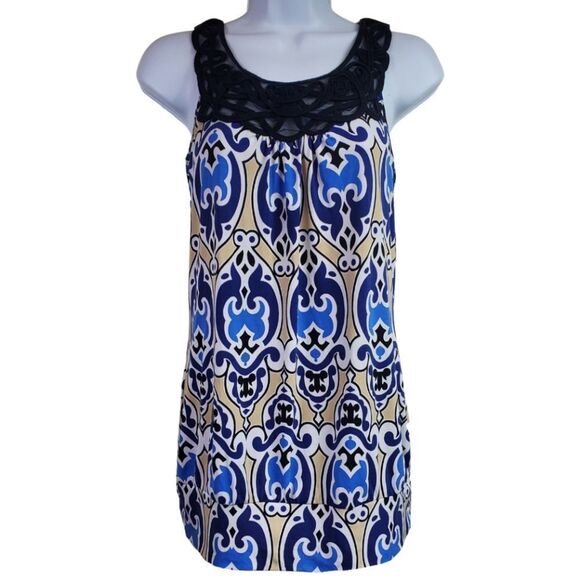 Maurices mesh-trim tank with a cream & blue fleur pattern / Women's Medium - Picture 1 of 7
